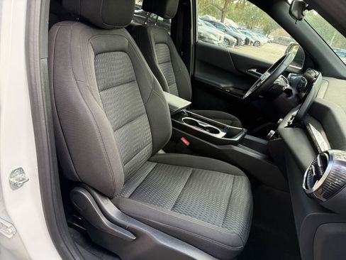 Used 2025 Chevrolet Equinox LT image 30