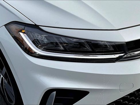 New 2026 Volkswagen Jetta SE image 28