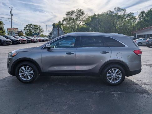 Used 2016 Kia Sorento AWD w/ LX Convenience Package image 4