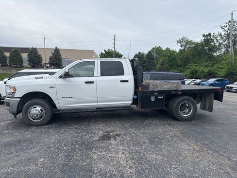 Used 2021 RAM 3500 Tradesman w/ Chrome Appearance Group AWD/4WD image 2
