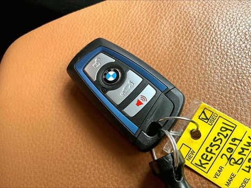 Used 2019 BMW 440i xDrive Convertible w/ M Sport Package image 14