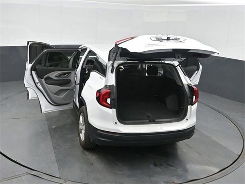 Used 2024 GMC Terrain SLE image 51