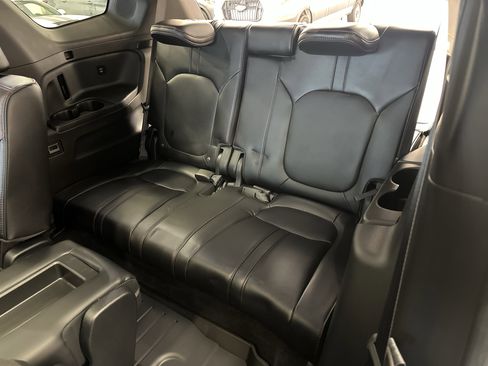 Used 2025 Honda Pilot Black Edition image 7