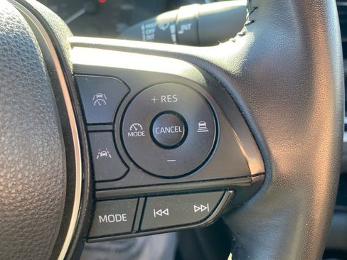 Used 2024 Toyota Corolla SE w/ SE Package image 25