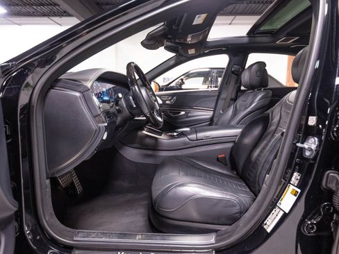 Used 2019 Mercedes-Benz S 560 4MATIC Sedan image 8