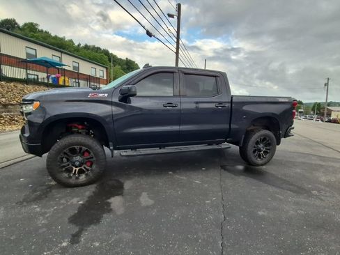 Used 2022 Chevrolet Silverado 1500 LT Trail Boss w/ Protection Package AWD/4WD image 4