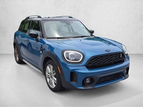 Used 2023 MINI Cooper Countryman S FWD image 3