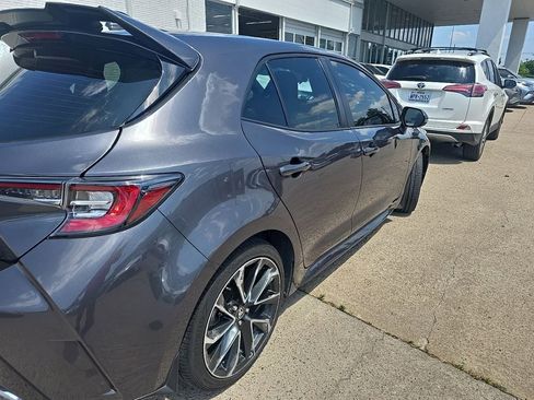 Used 2022 Toyota Corolla XSE FWD image 4