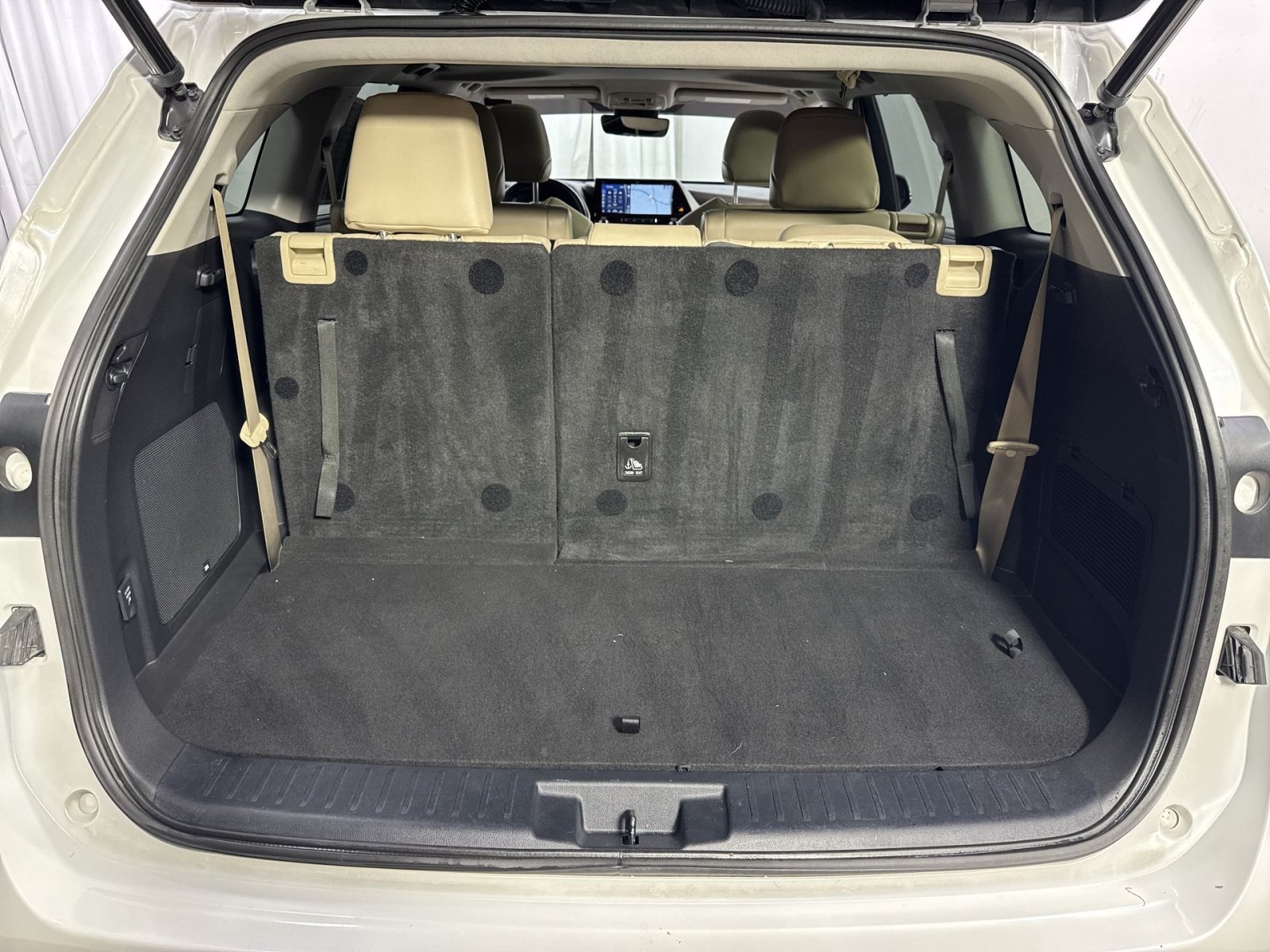 Used 2022 Toyota Highlander Limited AWD/4WD image 39