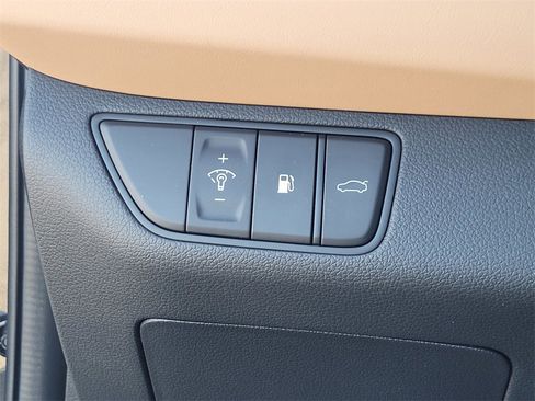 Used 2022 Genesis G70 3.3T image 29