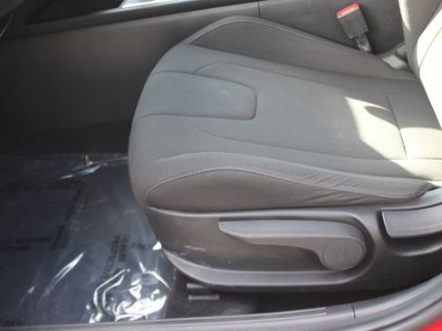 Used 2023 Hyundai Elantra SEL FWD image 19