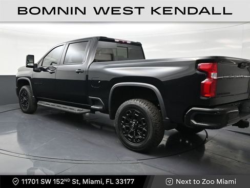 Used 2022 Chevrolet Silverado 2500 LTZ w/ LTZ Plus Package image 3
