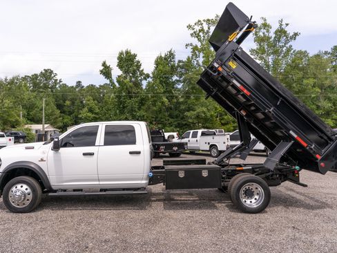 Used 2025 RAM 5500 Tradesman w/ Safety Group AWD/4WD image 16