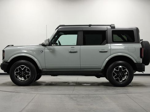 Used 2022 Ford Bronco Outer Banks image 7