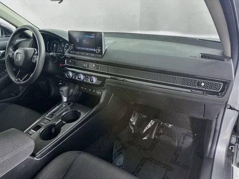 Used 2025 Honda Civic LX image 27