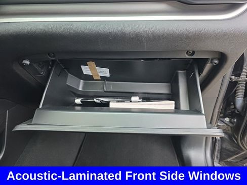 Certified 2022 Ford Explorer XLT w/ Equipment Group 202A image 13