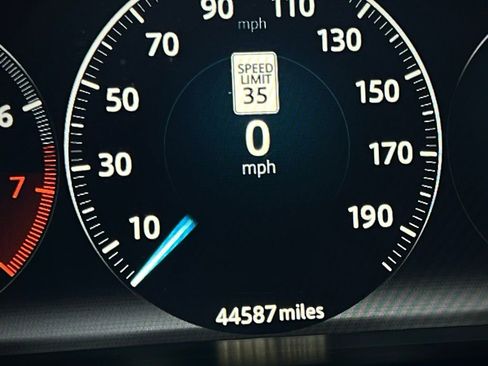 Used 2019 Jaguar XJ R-Sport image 62