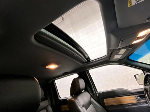 Used 2011 Ford F150 Lariat w/ Lariat Chrome Pkg image 27