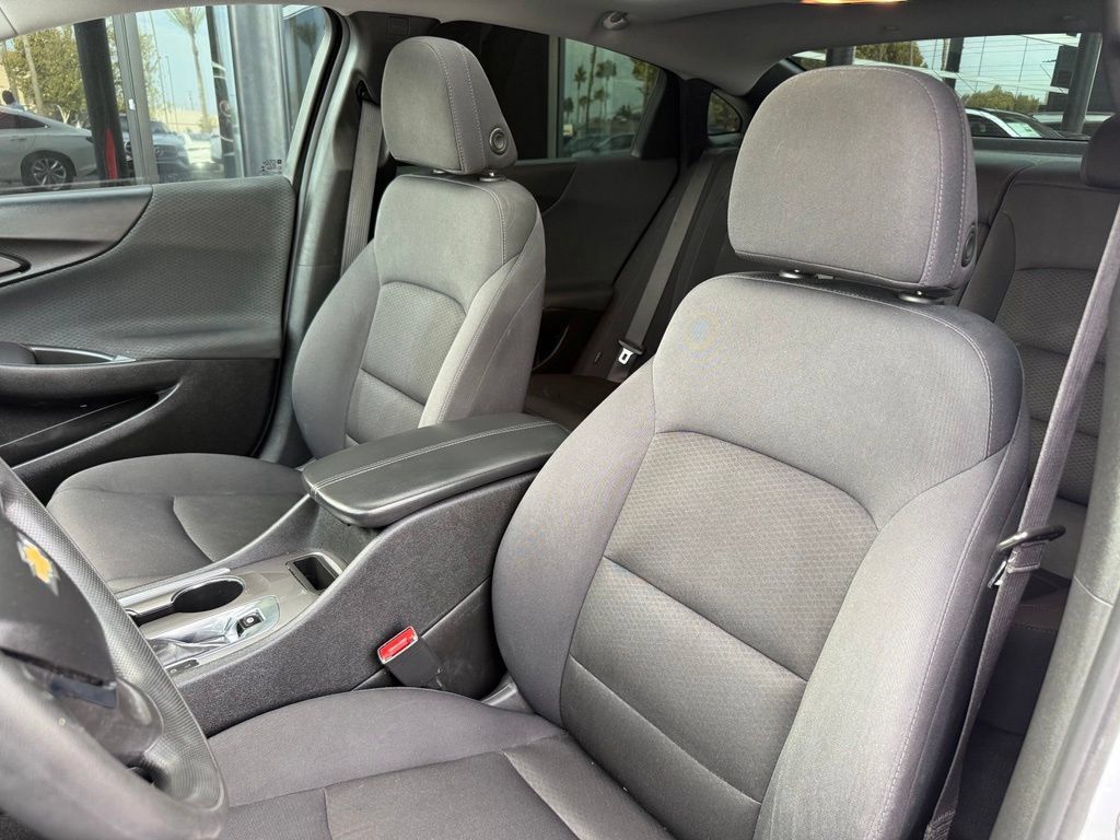 Used 2022 Chevrolet Malibu LT FWD image 10