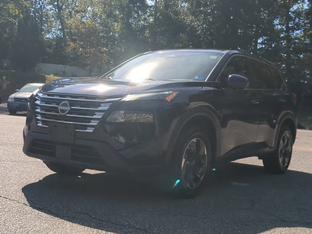Used 2024 Nissan Rogue SV AWD/4WD image 7