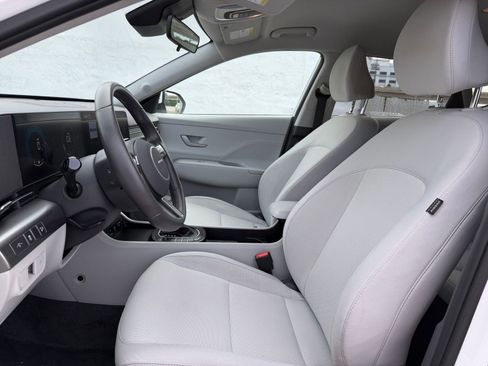 Used 2025 Hyundai Kona SEL image 27