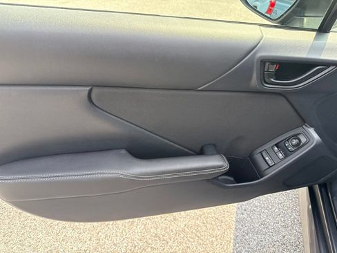 Used 2022 Toyota GR86 RWD image 17