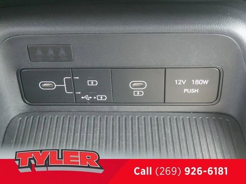Used 2024 Hyundai Kona SEL AWD/4WD image 32