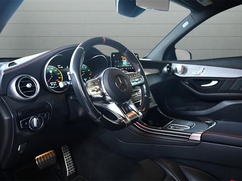 Used 2021 Mercedes-Benz GLC 43 AMG 4MATIC w/ Multimedia Package image 21