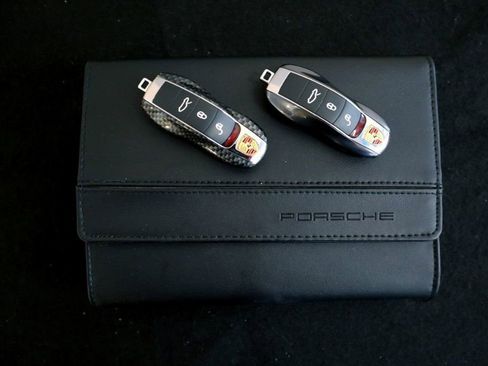 Used 2017 Porsche 911 Carrera S image 37