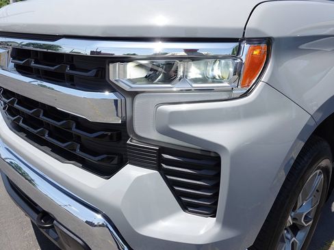 Used 2024 Chevrolet Silverado 1500 LT AWD/4WD image 55
