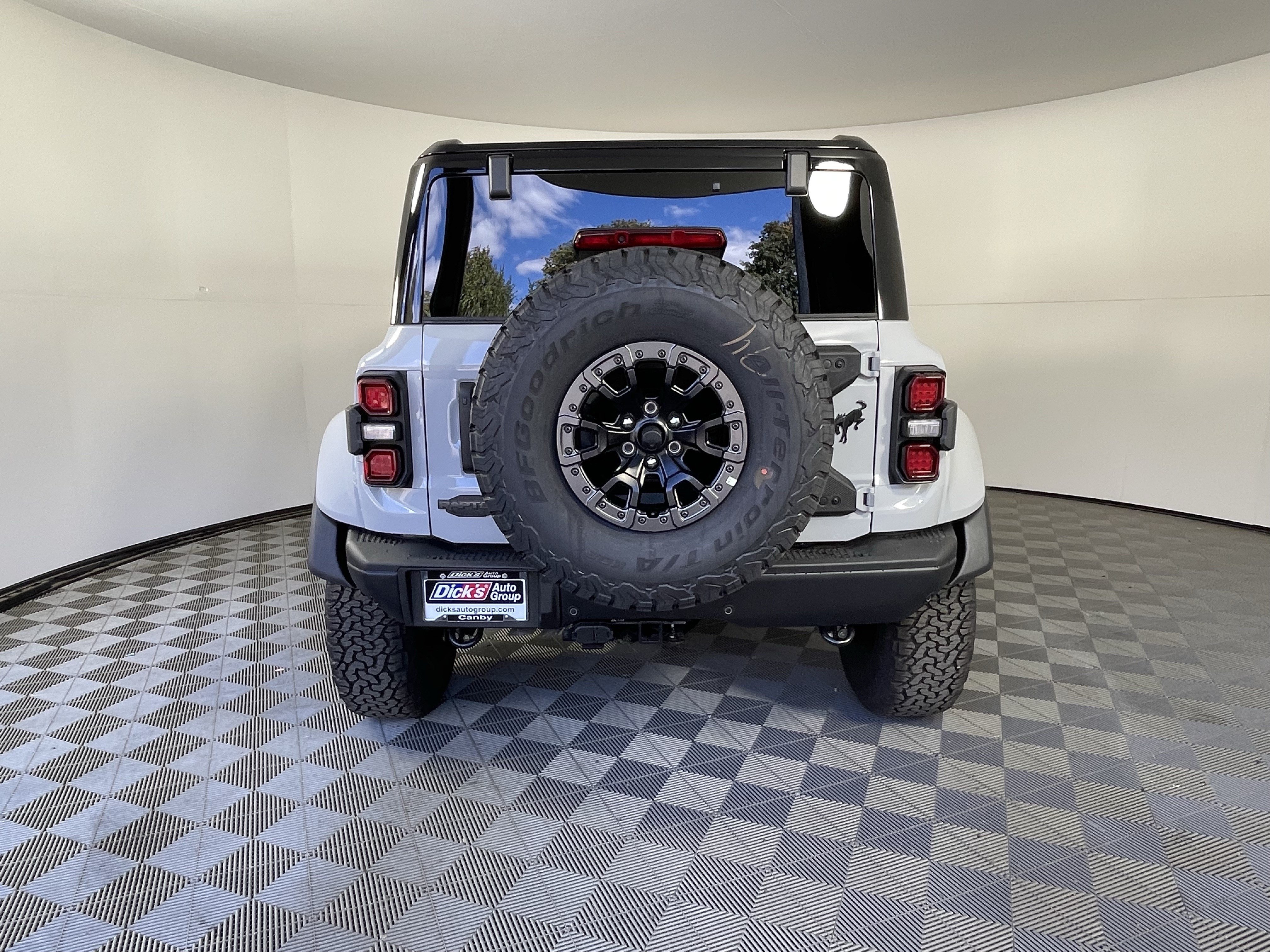 New 2026 Ford Bronco Raptor w/ Interior Carbon Fiber Pack AWD/4WD image 4