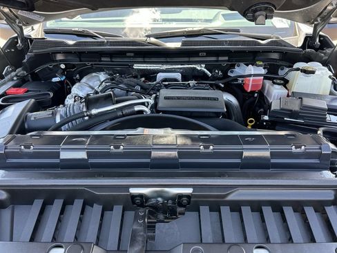 Used 2024 GMC Sierra 3500 Denali w/ Technology Package AWD/4WD image 29
