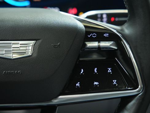 Used 2024 Cadillac Lyriq Luxury AWD/4WD image 37