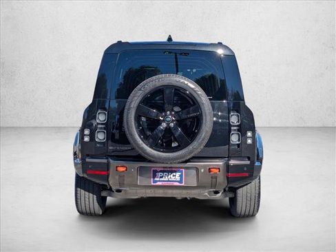 Used 2024 Land Rover Defender 110 X image 7
