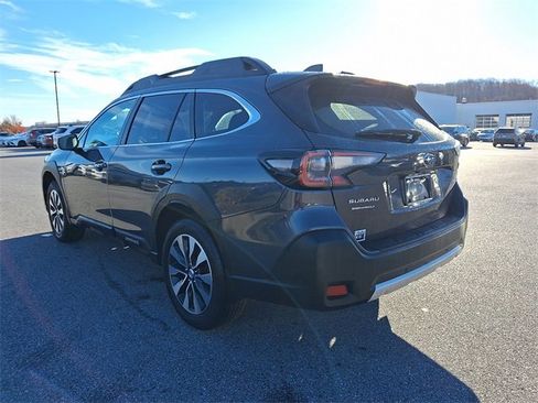 Used 2023 Subaru Outback Limited image 4