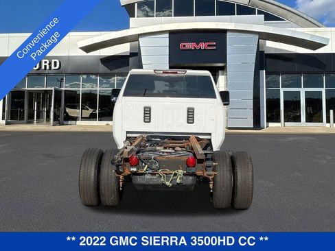 Used 2022 GMC Sierra 3500 Pro w/ Convenience Package image 5