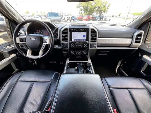Used 2021 Ford F250 Lariat w/ Lariat Ultimate Package AWD/4WD image 7