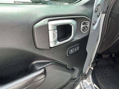 Used 2020 Jeep Wrangler Unlimited Sport AWD/4WD image 11