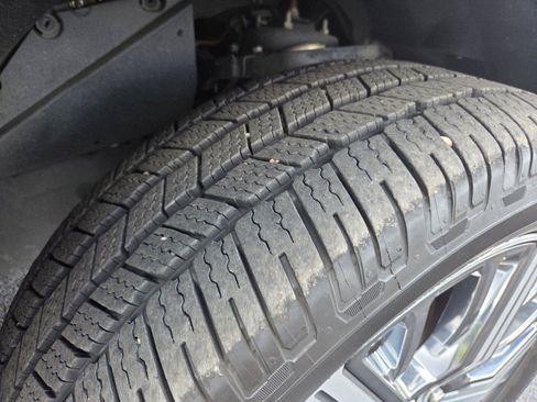 Used 2023 Toyota Sequoia Capstone RWD image 33