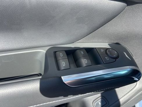 New 2026 Chevrolet Traverse LT w/ Midnight/Sport Edition FWD image 13