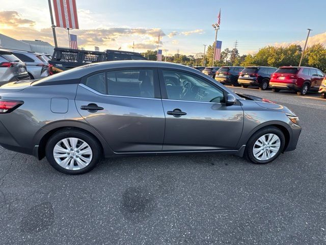 Used 2025 Nissan Sentra S FWD image 7