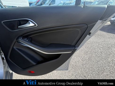 Used 2019 Mercedes-Benz CLA 250 4MATIC image 25