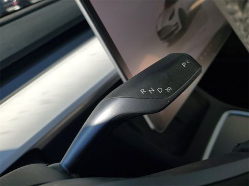 Used 2022 Tesla Model 3 Long Range image 22