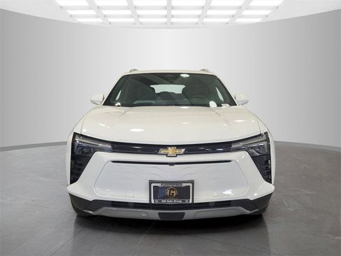 New 2025 Chevrolet Blazer EV LT image 2