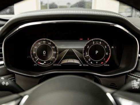 New 2026 Jaguar F-PACE R-Dynamic S image 17