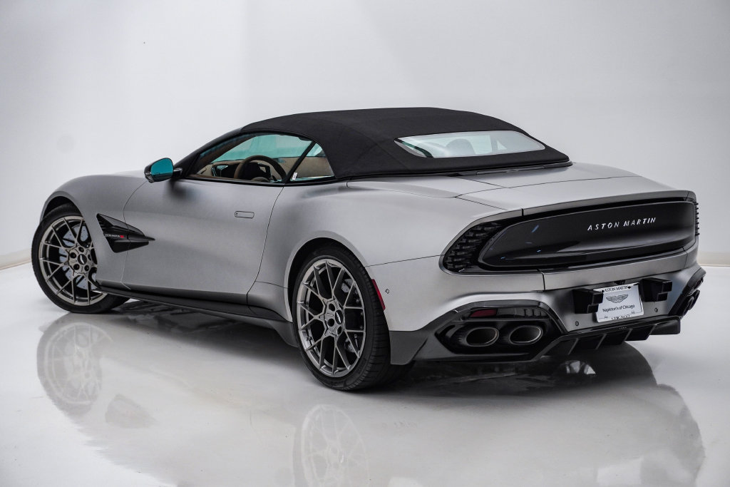 Used 2026 Aston Martin Vanquish Convertible RWD image 8