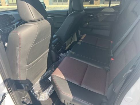 New 2026 Honda Ridgeline Black Edition image 8