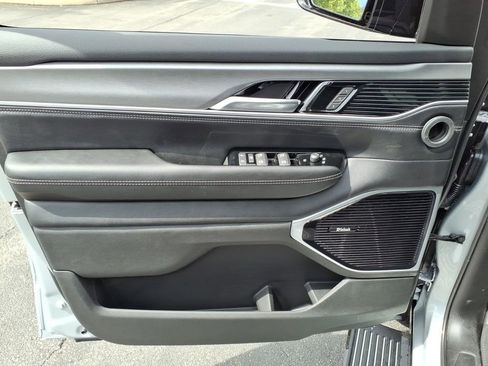 New 2026 Jeep Grand Wagoneer Limited AWD/4WD image 11
