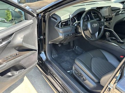 Used 2024 Toyota Camry SE FWD image 10