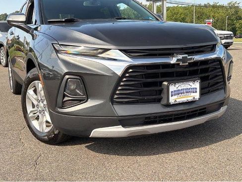 Used 2020 Chevrolet Blazer LT AWD/4WD image 2